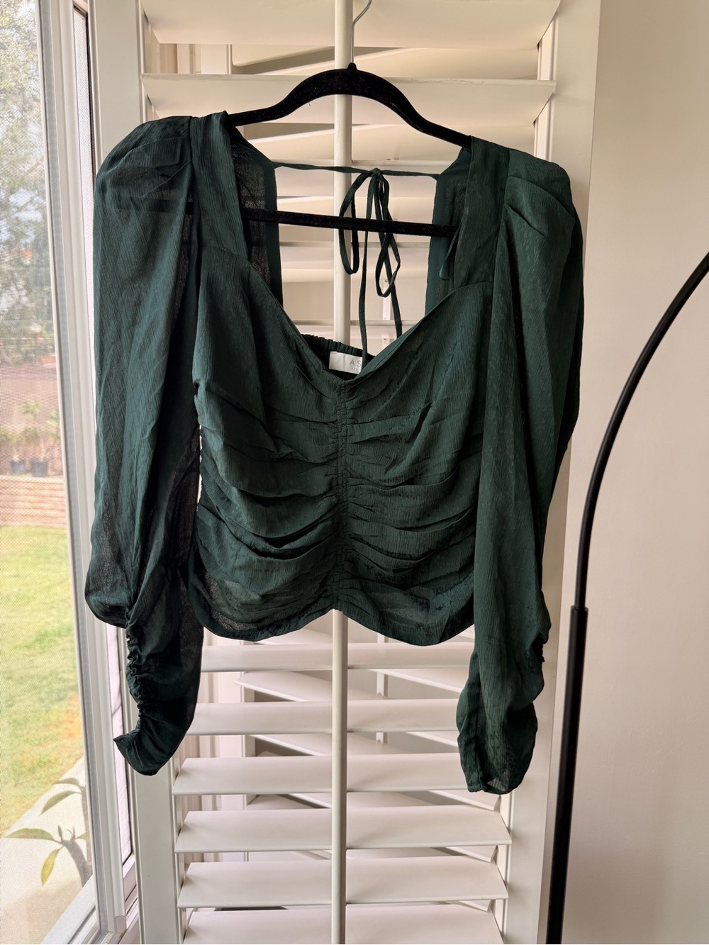 ASTR Emerald Green Ruched Puff-Sleeve Blouse